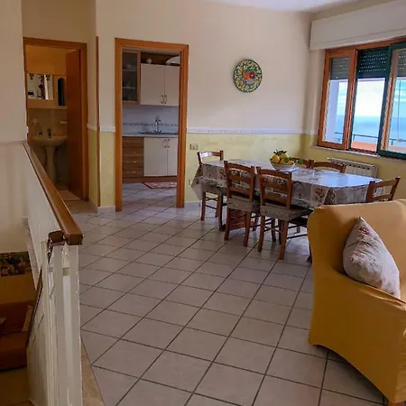 Vakantiehuis House Joseph *